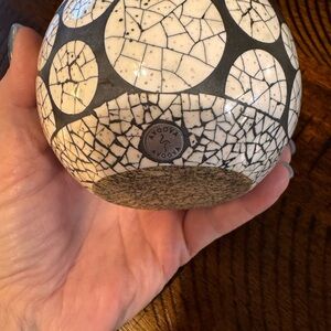 Avoova Black and White Mosaic Tealight Sphere